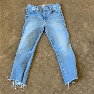 MOTHER Light Wash Cropped Ankle Jeans with Raw Hem